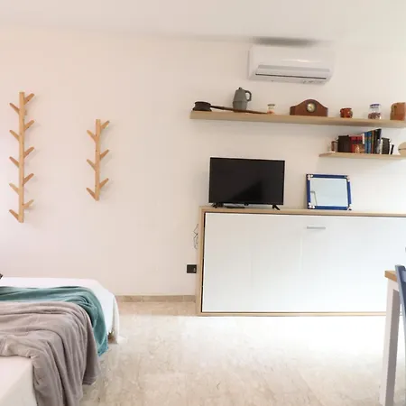Casa Malika A Отранто